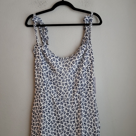 Reformation Nikita Dress in Bombay size 12 NWT - Picture 3 of 9